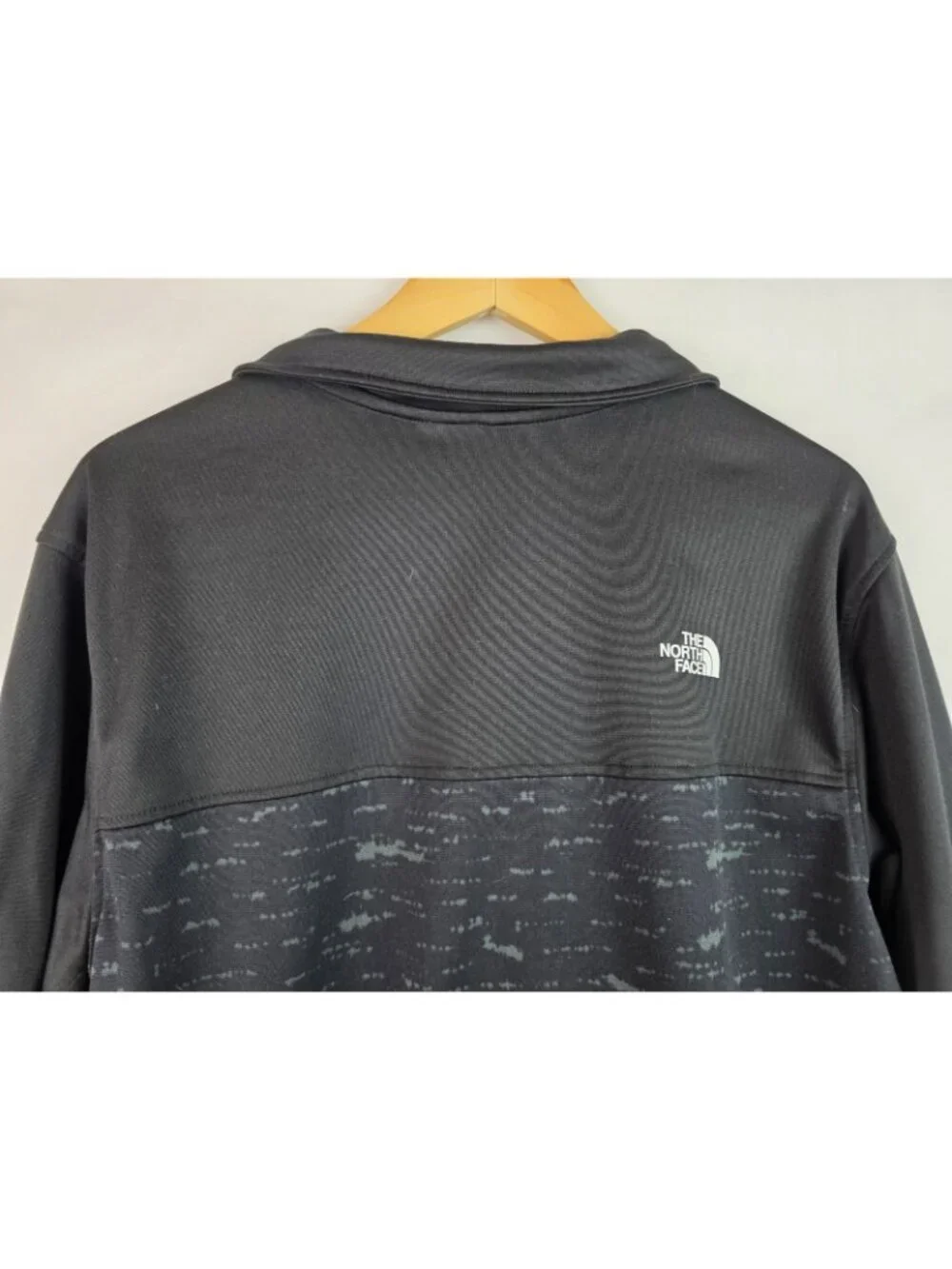 The North Face Mens Jacket Size Large Black Fleece Full Zip Jacket Long Sleeve